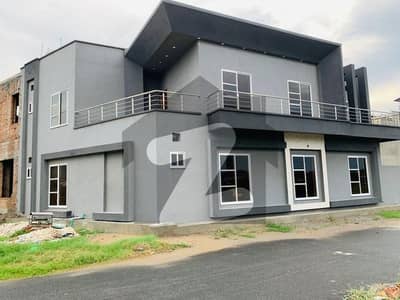 ستیانہ روڈ فیصل آباد میں 5 کمروں کا 6 مرلہ مکان 2.75 کروڑ میں برائے فروخت۔ ستیانہ روڈ فیصل آباد میں 5 کمروں کا 6 مرلہ مکان 2.75 کروڑ میں برائے فروخت۔