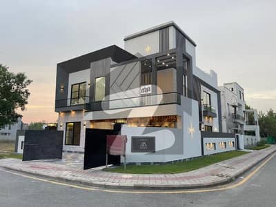 بحریہ ٹاؤن جاسمین بلاک بحریہ ٹاؤن سیکٹر سی,بحریہ ٹاؤن,لاہور میں 5 کمروں کا 12 مرلہ مکان 6.0 کروڑ میں برائے فروخت۔ بحریہ ٹاؤن جاسمین بلاک بحریہ ٹاؤن سیکٹر سی,بحریہ ٹاؤن,لاہور میں 5 کمروں کا 12 مرلہ مکان 6.0 کروڑ میں برائے فروخت۔