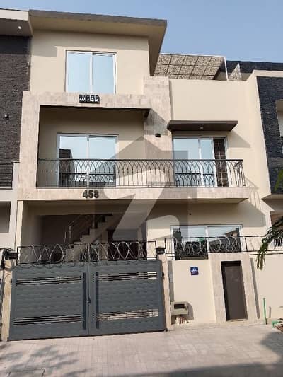 Brand New Luxury Ground Portion Available For Rent Brand New Luxury Ground Portion Available For Rent