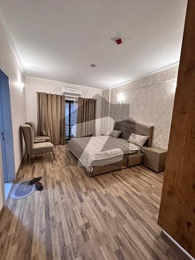 دی سپرنگ آپارٹمنٹس ہومز مین کینال بینک روڈ,لاہور میں 4 کمروں کا 16 مرلہ فلیٹ 3.1 لاکھ میں کرایہ پر دستیاب ہے۔