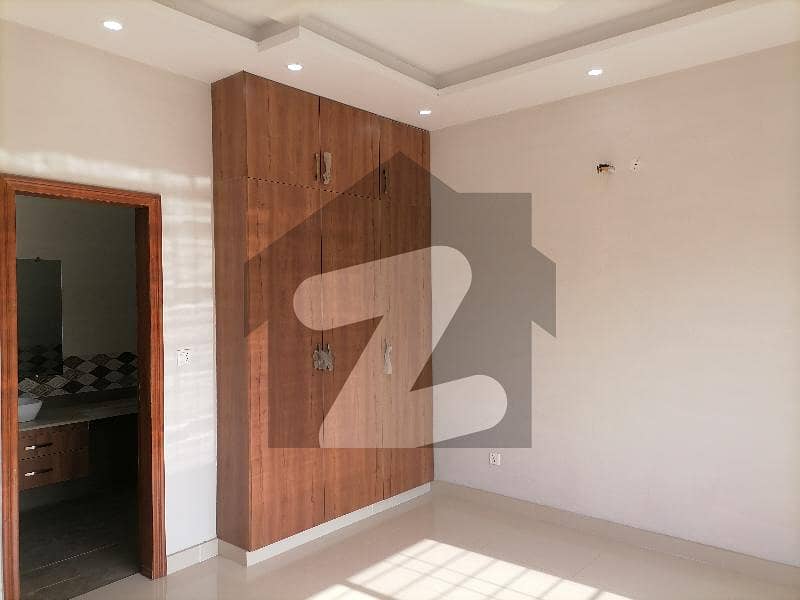 Lower Portion For rent In Shanghai Road