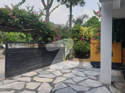 I-8/4 House For Sale I-8/4 House For Sale