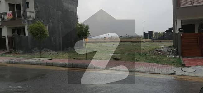 5 MARLA LEVEL RESIDENTIAL PLOT AVAILABLE FOR SALE IN BLOCK M 5 MARLA LEVEL RESIDENTIAL PLOT AVAILABLE FOR SALE IN BLOCK M