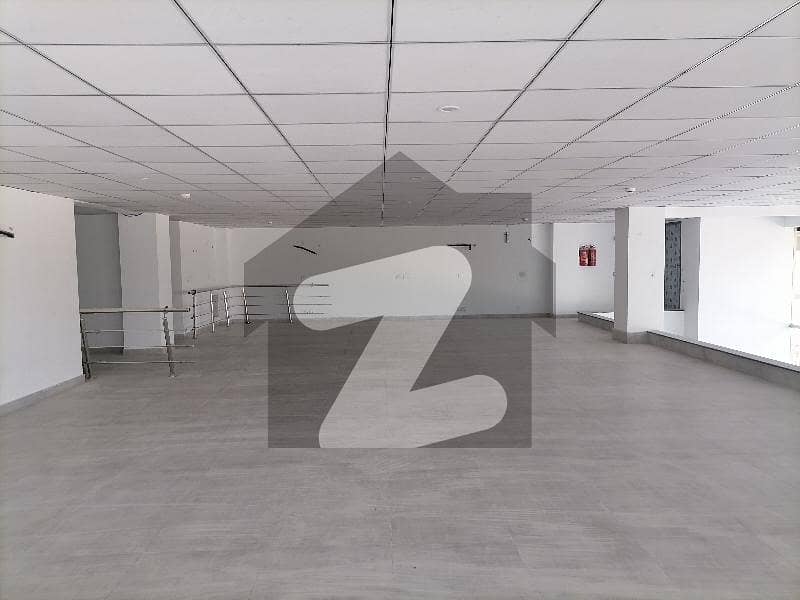 Book A Office Of 8 Marla In Paragon City