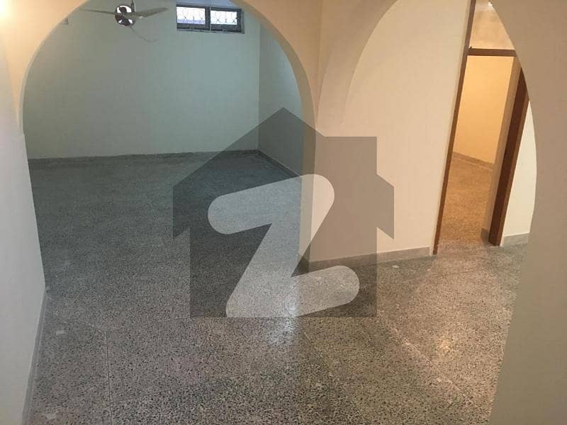 F8 House Available For Rent F8 House Available For Rent