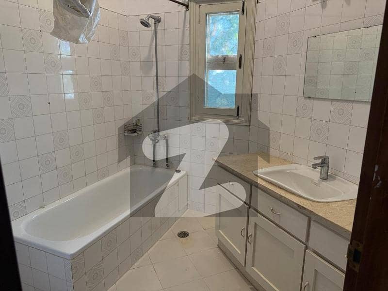 F6 House Available For Rent F6 House Available For Rent