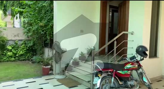 10 Marla owner build furnished house for sale in Eden city