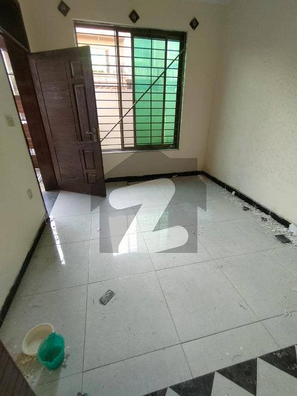 جی ۔ 13 اسلام آباد میں 2 کمروں کا 4 مرلہ بالائی پورشن 55.0 ہزار میں کرایہ پر دستیاب ہے۔