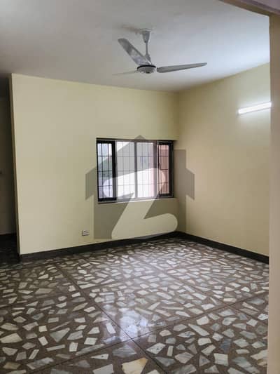 Livable Corner House For Sale In F-10 Livable Corner House For Sale In F-10