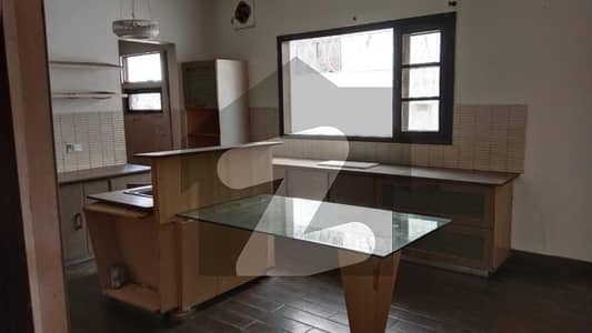 ڈی ایچ اے فیز 6 ڈی ایچ اے ڈیفینس,کراچی میں 5 کمروں کا 1 کنال مکان 5.5 لاکھ میں کرایہ پر دستیاب ہے۔ ڈی ایچ اے فیز 6 ڈی ایچ اے ڈیفینس,کراچی میں 5 کمروں کا 1 کنال مکان 5.5 لاکھ میں کرایہ پر دستیاب ہے۔