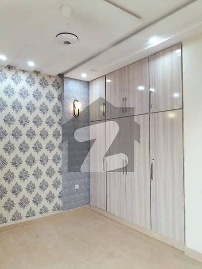 5 Marla Like New Upper Portion In Jinnah Block Bahria Town