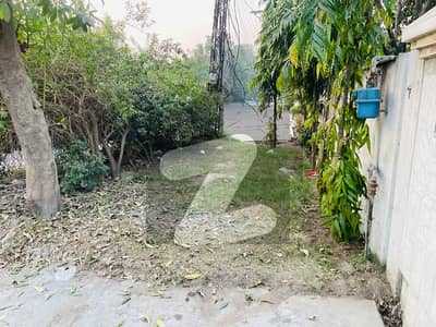 جوہر ٹاؤن فیز 1 - بلاک اے جوہر ٹاؤن فیز 1,جوہر ٹاؤن,لاہور میں 7 کمروں کا 1 کنال مکان 6.5 کروڑ میں برائے فروخت۔