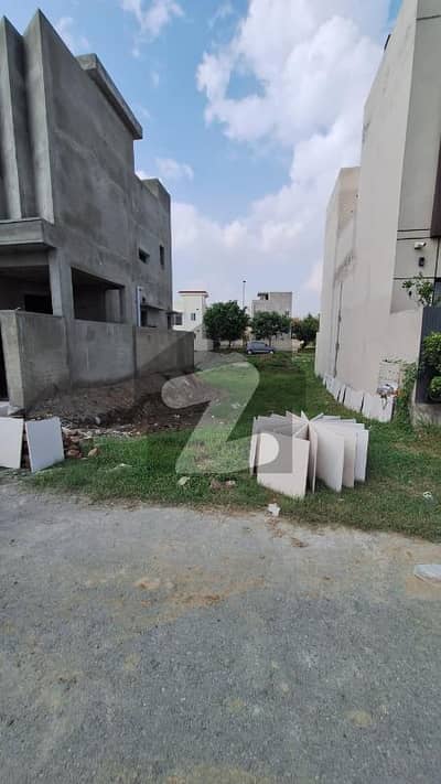 5 Marla Residential Plot For Sale in DHA 9 Town Lahore 5 Marla Residential Plot For Sale in DHA 9 Town Lahore