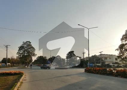 ازمیر ٹاؤن لاہور میں 15 مرلہ کمرشل پلاٹ 15.0 کروڑ میں برائے فروخت۔ ازمیر ٹاؤن لاہور میں 15 مرلہ کمرشل پلاٹ 15.0 کروڑ میں برائے فروخت۔