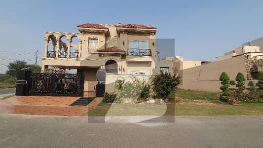 آئی ای پی انجینئرز ٹاؤن لاہور میں 5 کمروں کا 1 کنال مکان 6.3 کروڑ میں برائے فروخت۔ آئی ای پی انجینئرز ٹاؤن لاہور میں 5 کمروں کا 1 کنال مکان 6.3 کروڑ میں برائے فروخت۔