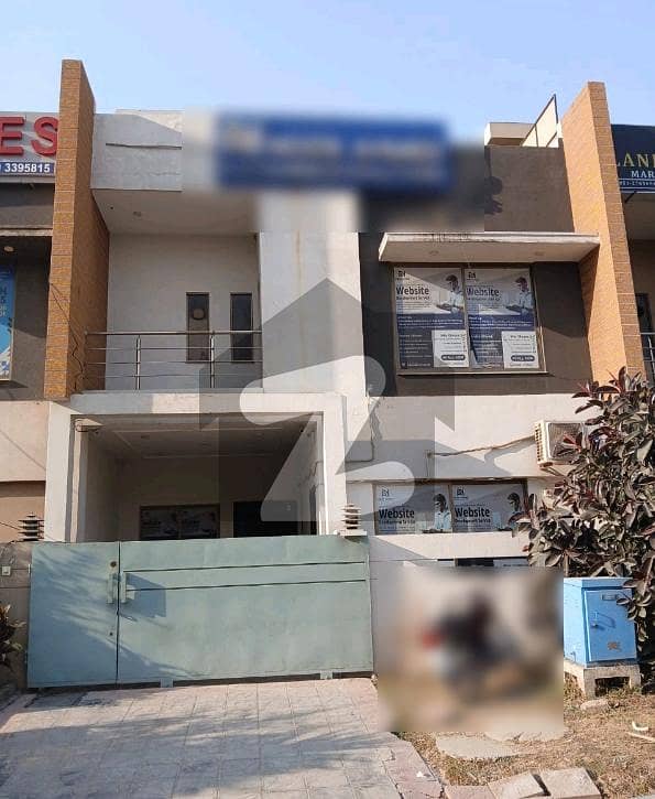 Centrally Located House Available In B-17 For rent