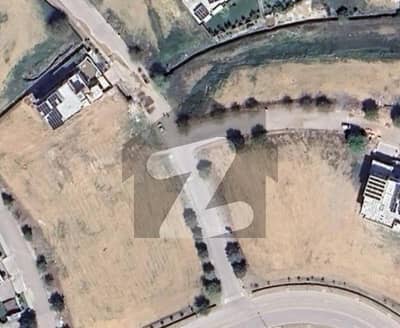 1 Kanal Plot In Street# 74