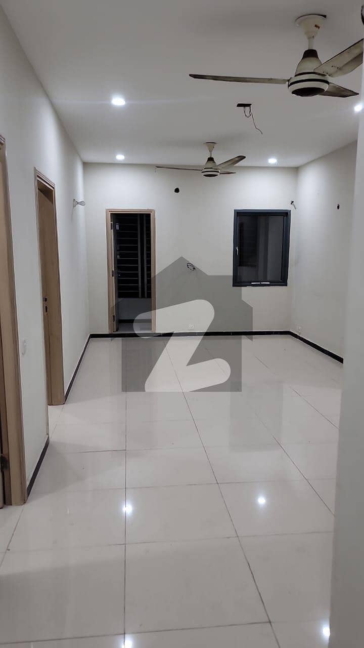 ڈیفینس ویو فیز 1 ڈیفینس ویو سوسائٹی,کراچی میں 3 کمروں کا 8 مرلہ فلیٹ 1.1 لاکھ میں کرایہ پر دستیاب ہے۔