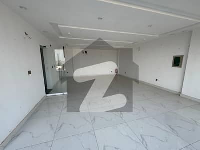 ڈی ایچ اے فیز 8 - کمرشل براڈوے ڈی ایچ اے فیز 8,ڈیفنس (ڈی ایچ اے),لاہور میں 4 مرلہ دفتر 50.0 ہزار میں کرایہ پر دستیاب ہے۔ ڈی ایچ اے فیز 8 - کمرشل براڈوے ڈی ایچ اے فیز 8,ڈیفنس (ڈی ایچ اے),لاہور میں 4 مرلہ دفتر 50.0 ہزار میں کرایہ پر دستیاب ہے۔