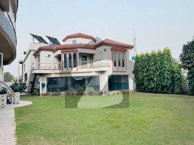 Luxurious 02 Knal House on for Sale