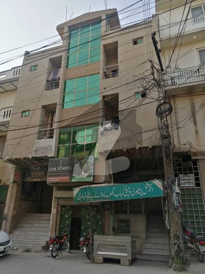 فضل ٹاؤن فیز 2 فضل ٹاؤن,راولپنڈی میں 8 کمروں کا 5 مرلہ عمارت 3.6 کروڑ میں برائے فروخت۔