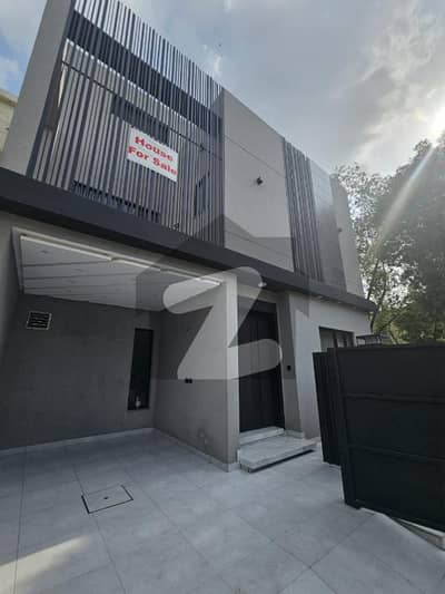 ڈی ایچ اے 11 رہبر سیکٹر 2 - بلاک ایچ ڈی ایچ اے 11 رہبر سیکٹر 2,ڈی ایچ اے 11 رہبر,لاہور میں 3 کمروں کا 5 مرلہ مکان 2.15 کروڑ میں برائے فروخت۔