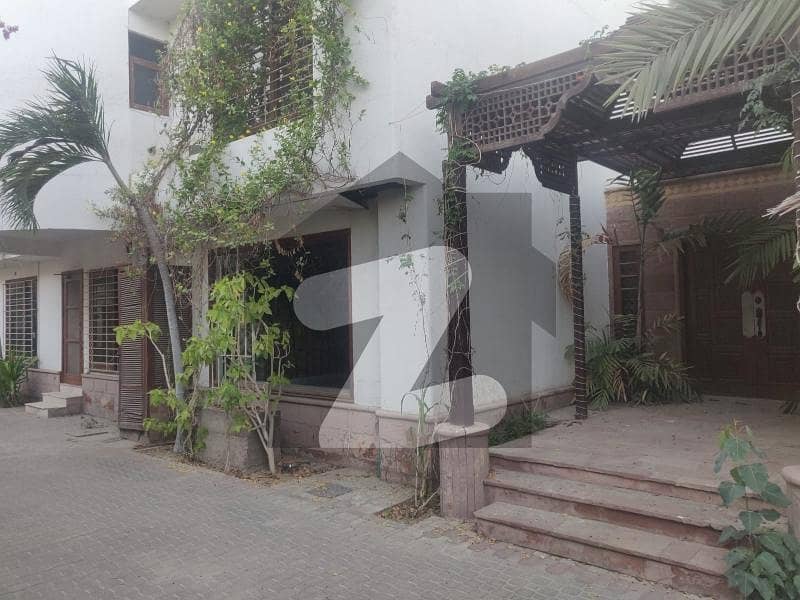 Pechs Society 1300 Sq Yards Bungalow For Sale