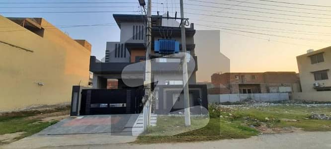 10 MARLA GOOD LOCATION HOUSE AVAILABLE FOR SALE IN LDA AVENUE