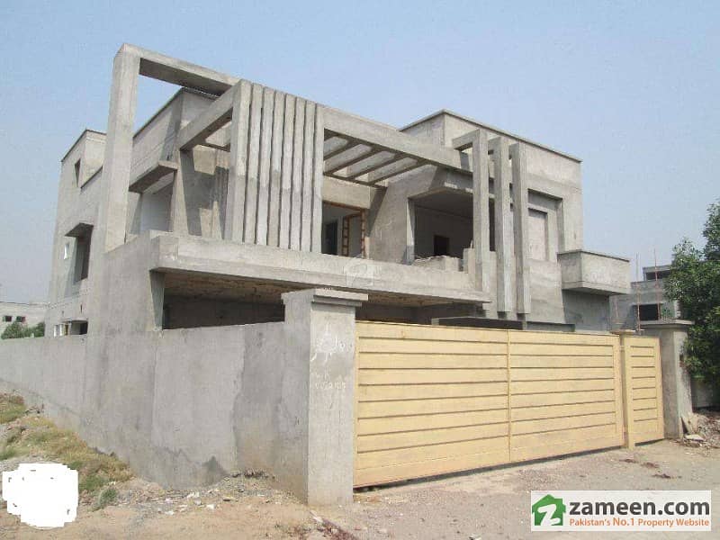 Direct Option 7 Kanal Farm House Gray Structure Complete Opposite To Malik Riaz House In Bahria Town - Sector C