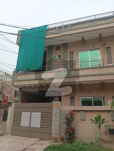 کینال گارڈنز - بلاک اے اے کینال گارڈن,لاہور میں 4 کمروں کا 5 مرلہ مکان 1.8 کروڑ میں برائے فروخت۔