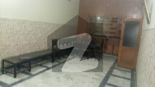 رتا روڈ گوجرانوالہ میں 6 کمروں کا 13 مرلہ مکان 3.8 کروڑ میں برائے فروخت۔