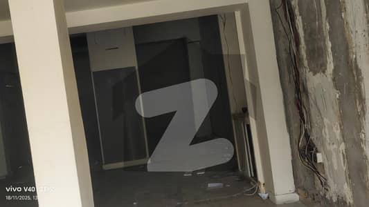 1600 sqrft premium space available for rent _ ideal for brands| near shukat khanum hospital