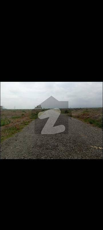 20 Marla Residential Plot In Stunning Regi Model Town Phase 1 Is Available For sale