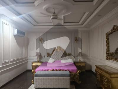 ڈی ایچ اے فیز 3 ڈیفنس (ڈی ایچ اے),لاہور میں 6 کمروں کا 2 کنال مکان 8.0 لاکھ میں کرایہ پر دستیاب ہے۔ ڈی ایچ اے فیز 3 ڈیفنس (ڈی ایچ اے),لاہور میں 6 کمروں کا 2 کنال مکان 8.0 لاکھ میں کرایہ پر دستیاب ہے۔