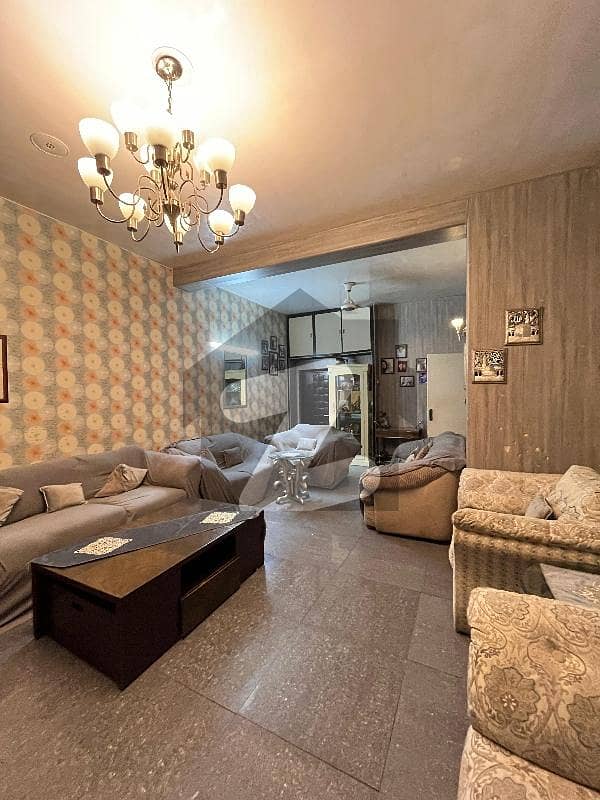 10 MARLA BEAUTIFUL HOUSE