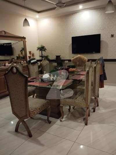 بحریہ ٹاؤن فیز 2 بحریہ ٹاؤن راولپنڈی,راولپنڈی میں 3 کمروں کا 14 مرلہ مکان 5.7 کروڑ میں برائے فروخت۔