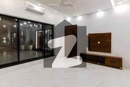 Small Family Preference - 1 Kanal Lavish Upper Portion On Top Location For Rent In DHA Phase 6 Lahore