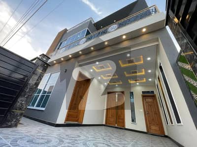 بخ ولاز فیز 2 - مانک بلاک بوچ ایگزیکٹو ولاز - فیز 2,بش ایگزیکٹو ولاز,ملتان میں 4 کمروں کا 5 مرلہ مکان 2.1 کروڑ میں برائے فروخت۔