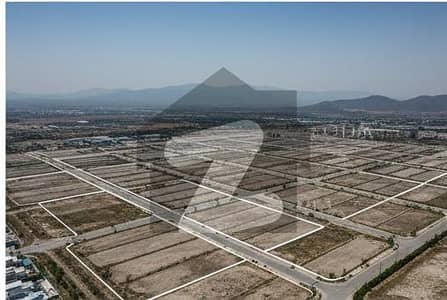 1000 Yards Luxury Plot 30th Street Phase VIII-A Prime Location & Investment Ready