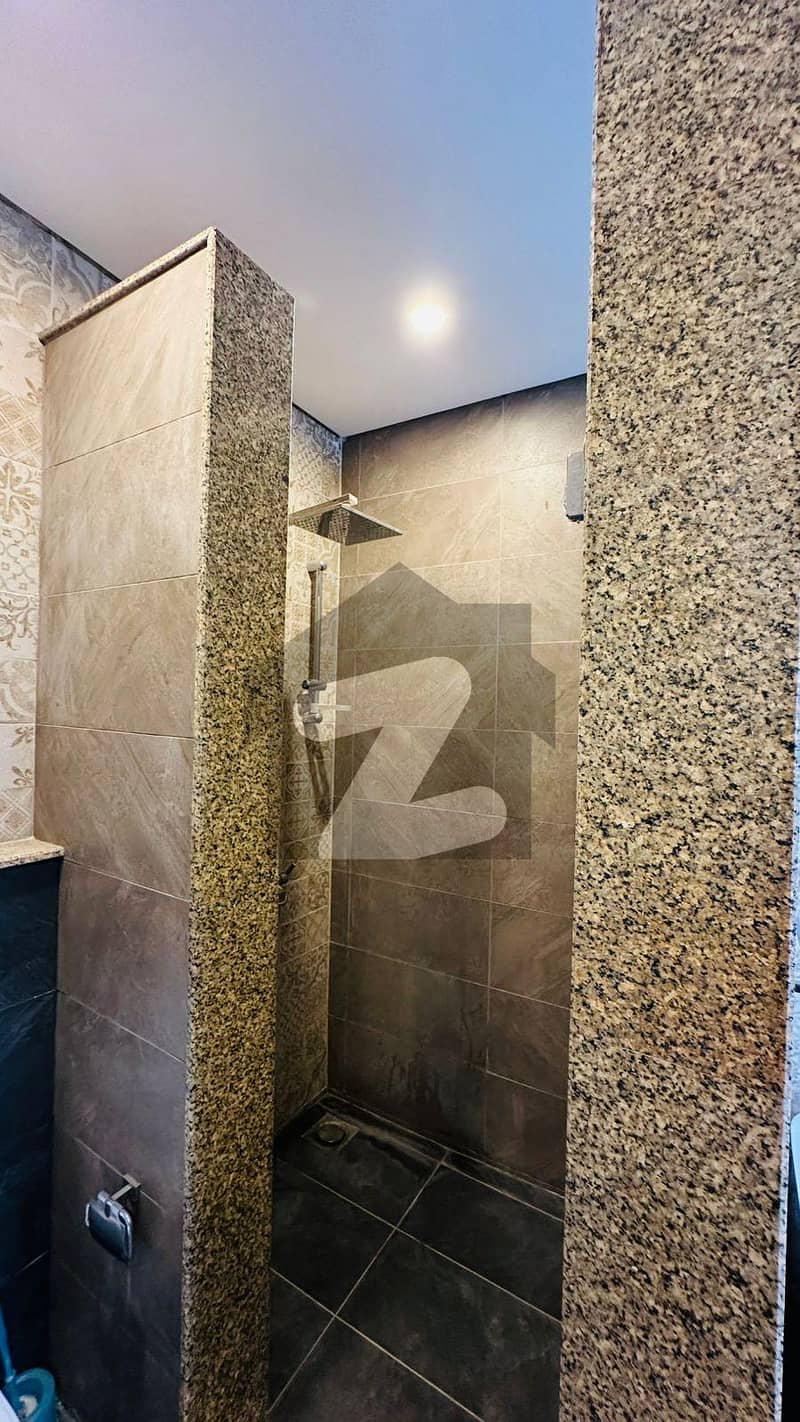 Defence Raya Kanal Almost New Golf View With Basement