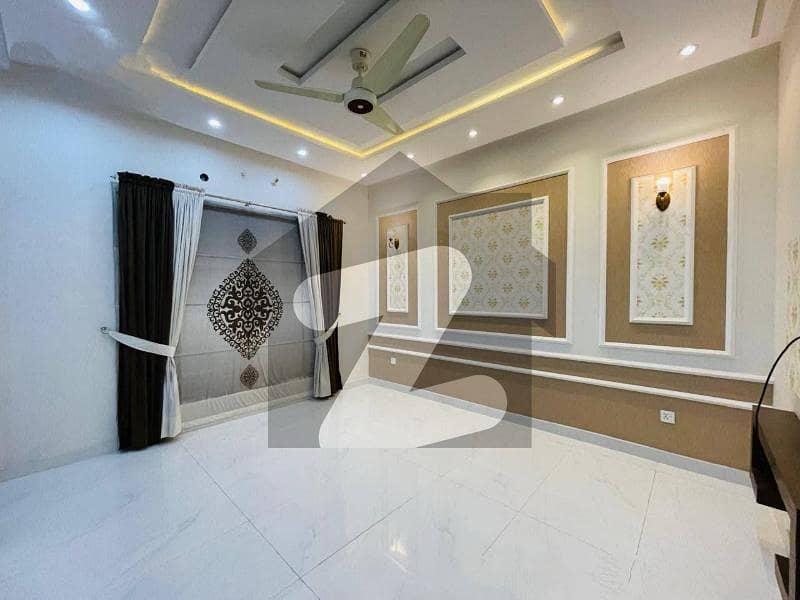 بحریہ ٹاؤن فیز 8 بحریہ ٹاؤن راولپنڈی,راولپنڈی میں 3 کمروں کا 10 مرلہ بالائی پورشن 65.0 ہزار میں کرایہ پر دستیاب ہے۔