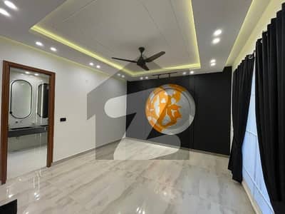 ڈی ایچ اے ڈیفینس فیز 2 ڈی ایچ اے ڈیفینس,اسلام آباد میں 3 کمروں کا 1 مرلہ بالائی پورشن 90.0 ہزار میں کرایہ پر دستیاب ہے۔ ڈی ایچ اے ڈیفینس فیز 2 ڈی ایچ اے ڈیفینس,اسلام آباد میں 3 کمروں کا 1 مرلہ بالائی پورشن 90.0 ہزار میں کرایہ پر دستیاب ہے۔