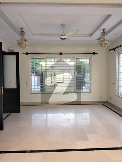 50x90 Graond Portion For Rent