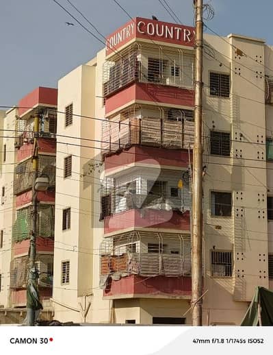 3 bedroom Lounge for sale First floor  rental income 30.000/= Monthly Bank loan Applicable Main 200ft road Facing