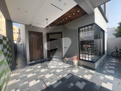 5 MARAL HOUSE FOR SALE