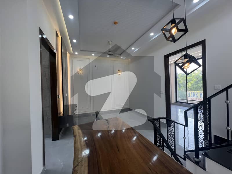 5 MARAL HOUSE FOR SALE