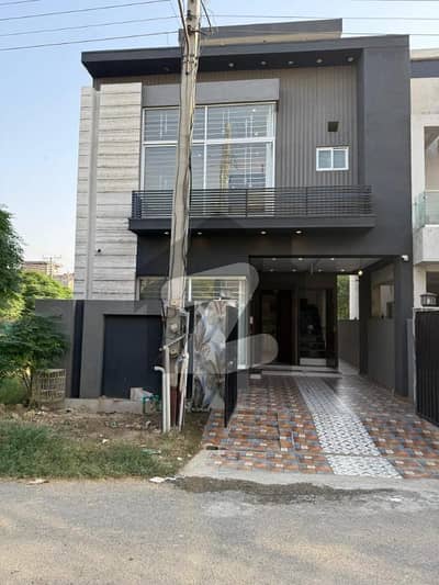 5 Marla Brand New House For Sale