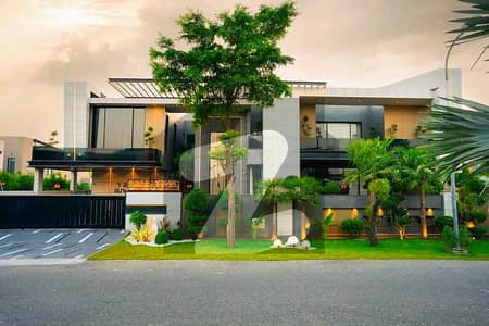 ڈی ایچ اے فیز 7 ڈیفنس (ڈی ایچ اے),لاہور میں 7 کمروں کا 2 کنال مکان 17.75 کروڑ میں برائے فروخت۔