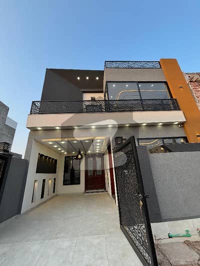 بش ایگزیکٹو ولاز ملتان میں 4 کمروں کا 5 مرلہ مکان 2.15 کروڑ میں برائے فروخت۔ بش ایگزیکٹو ولاز ملتان میں 4 کمروں کا 5 مرلہ مکان 2.15 کروڑ میں برائے فروخت۔