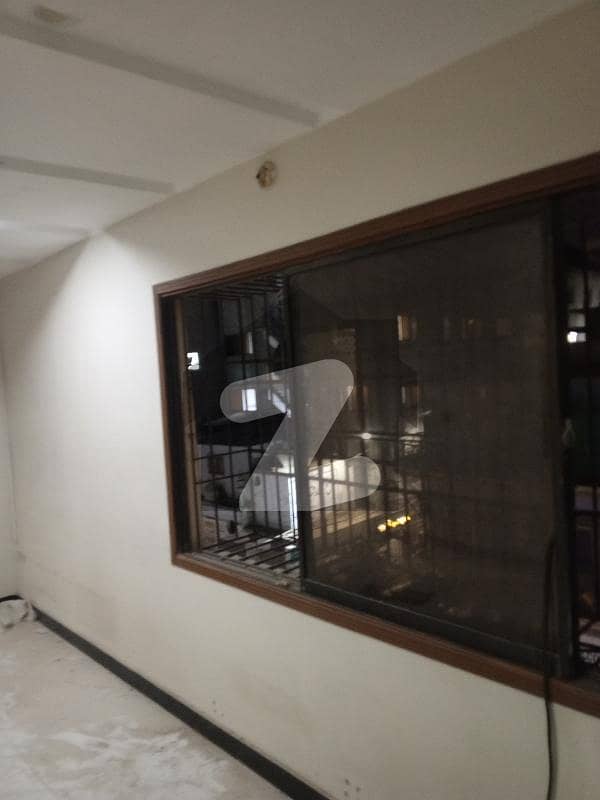 طارق روڈ کراچی میں 3 مرلہ دفتر 50.0 ہزار میں کرایہ پر دستیاب ہے۔ طارق روڈ کراچی میں 3 مرلہ دفتر 50.0 ہزار میں کرایہ پر دستیاب ہے۔